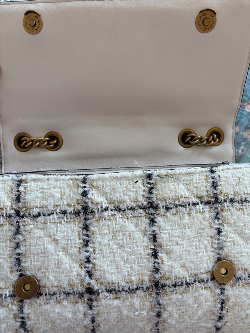Guess Cream Tweed Shoulder Bag from Paris - Picture 2 of 6